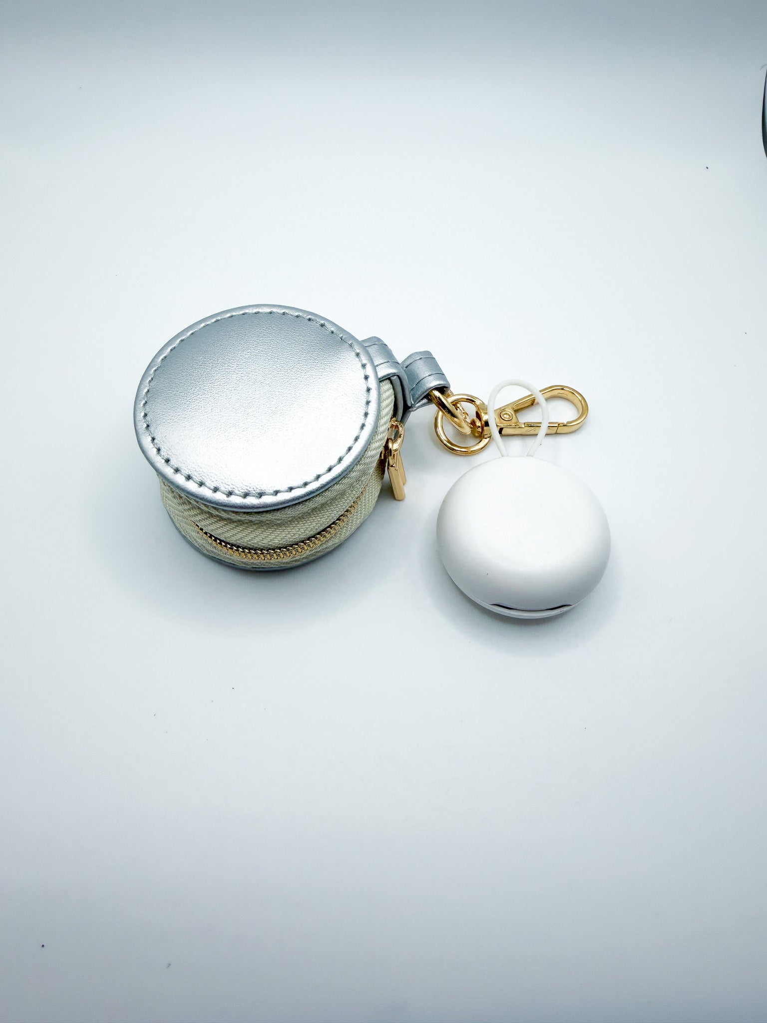 Pre-Order: Zip Pouch Circle Keychain Case